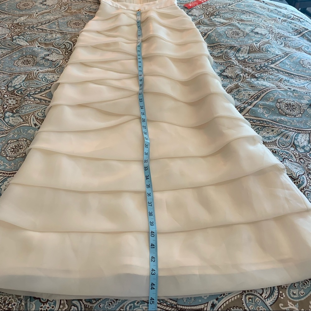 Max and Cleo  ivory/ cream organza long tiered dress.  Size 2 - Picture 13 of 15